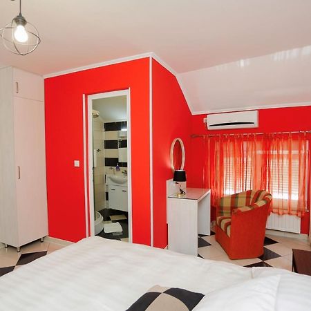 Hotel - Villa Lejla Мостар Экстерьер фото