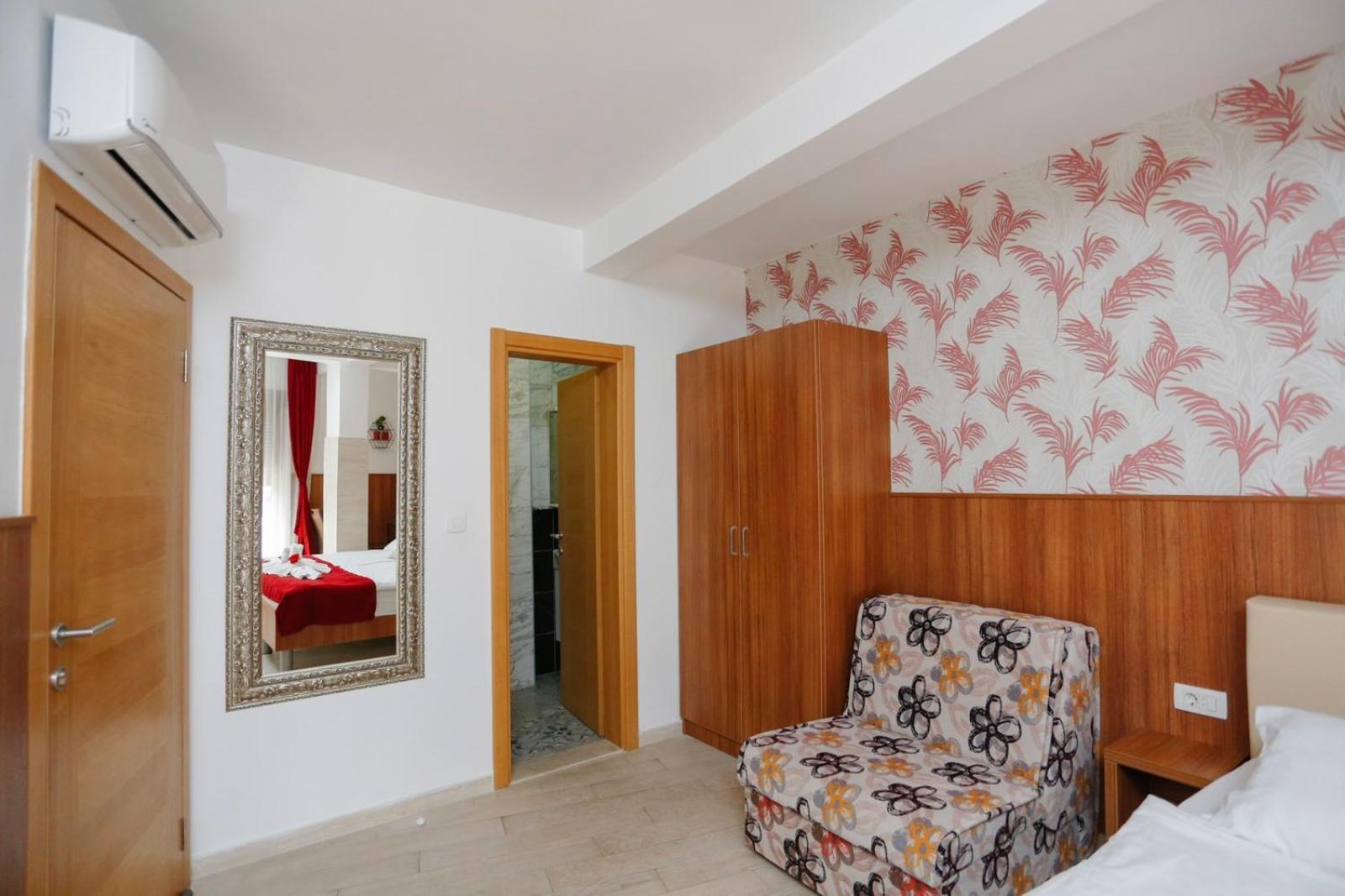 Hotel - Villa Lejla Мостар Экстерьер фото