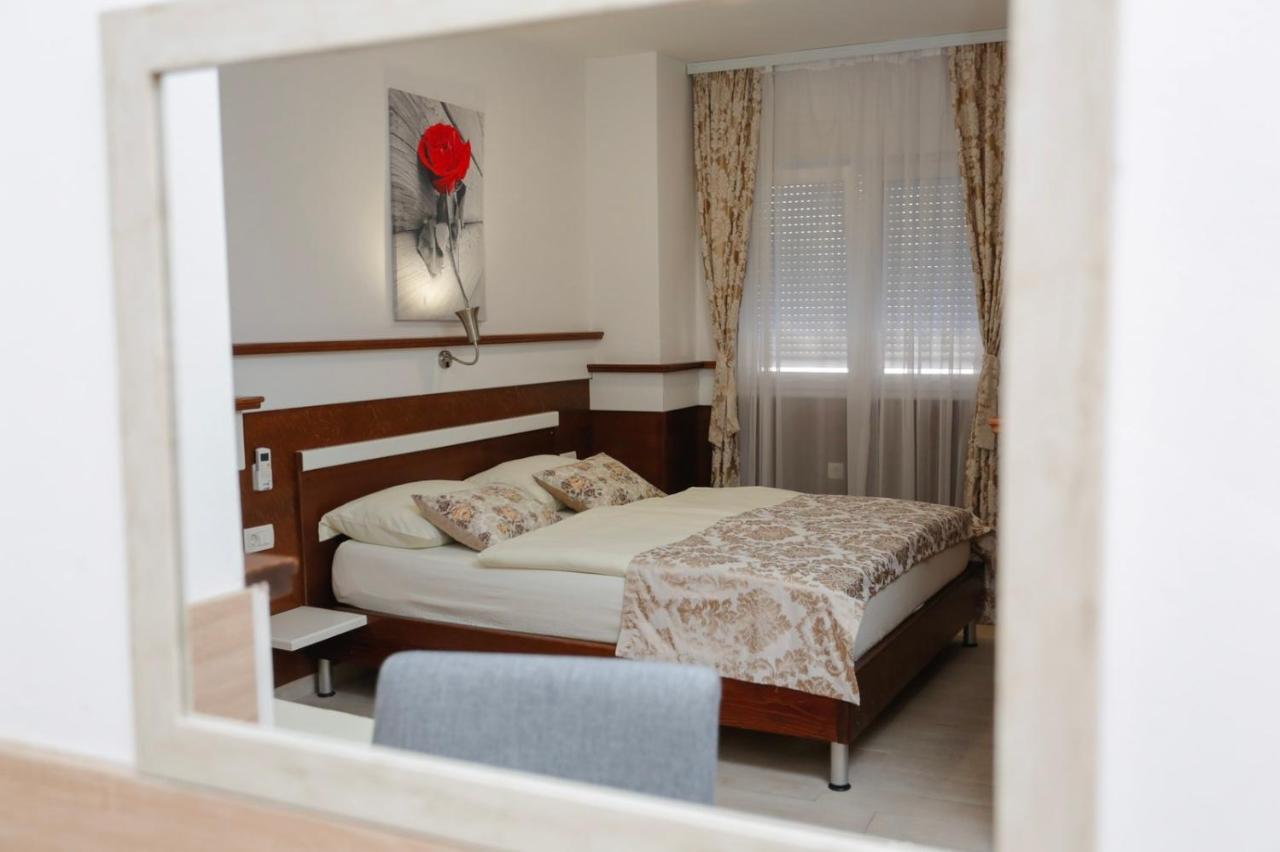 Hotel - Villa Lejla Мостар Экстерьер фото