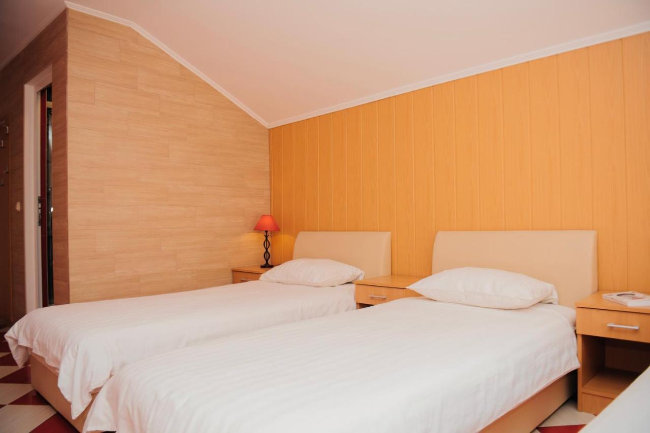 Hotel - Villa Lejla Мостар Экстерьер фото